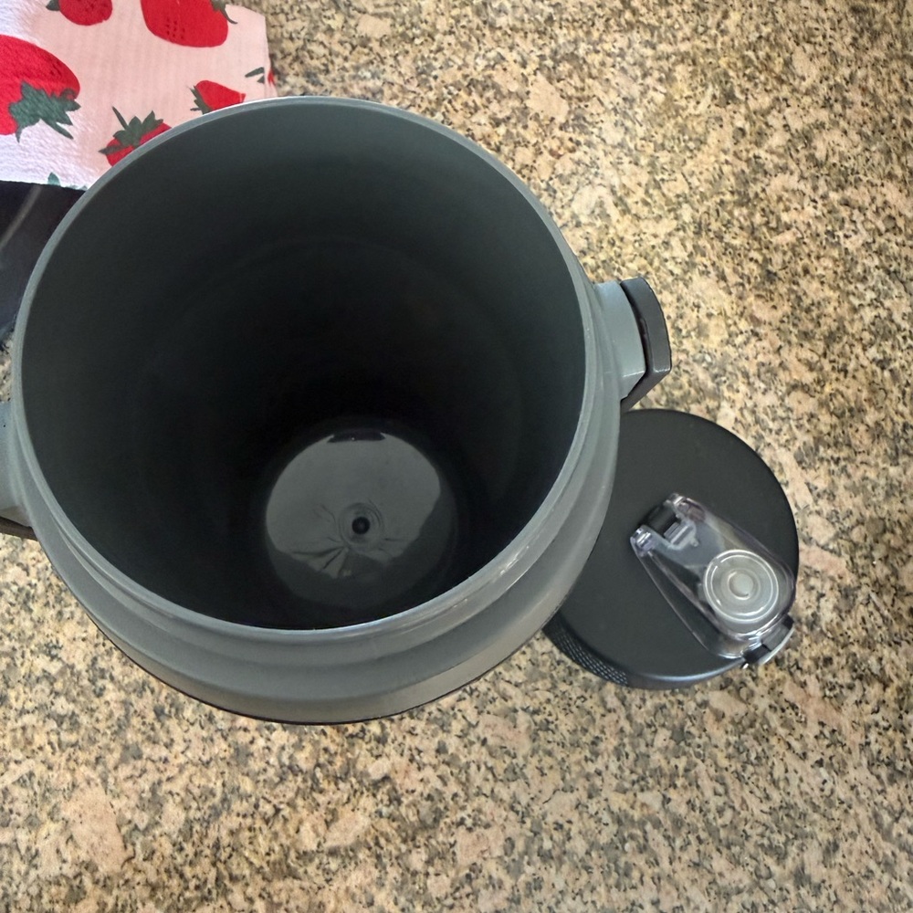 Under Armour Black and Gray Water Jug - Picture 6 of 6